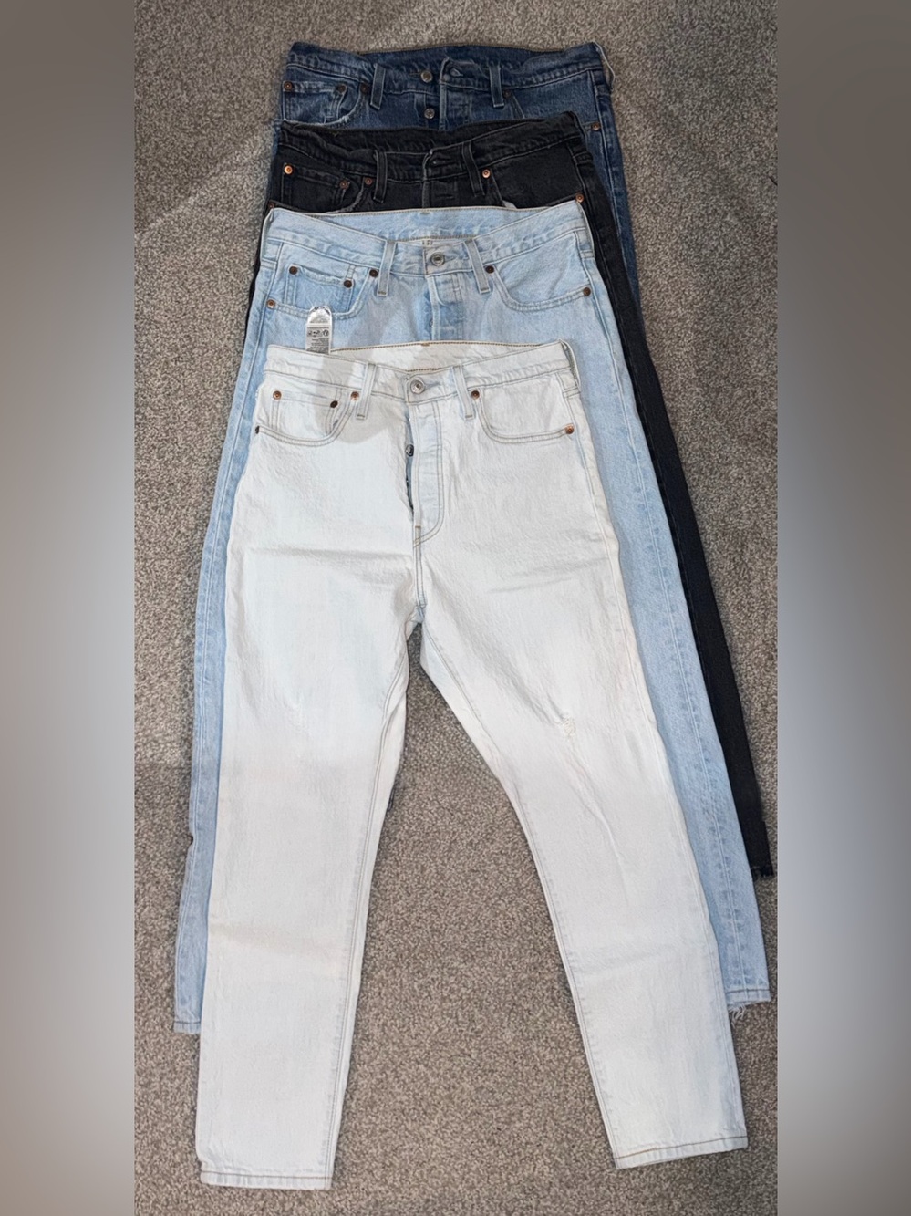 Levi’s Women like new Jeans - Classic Straight Fit